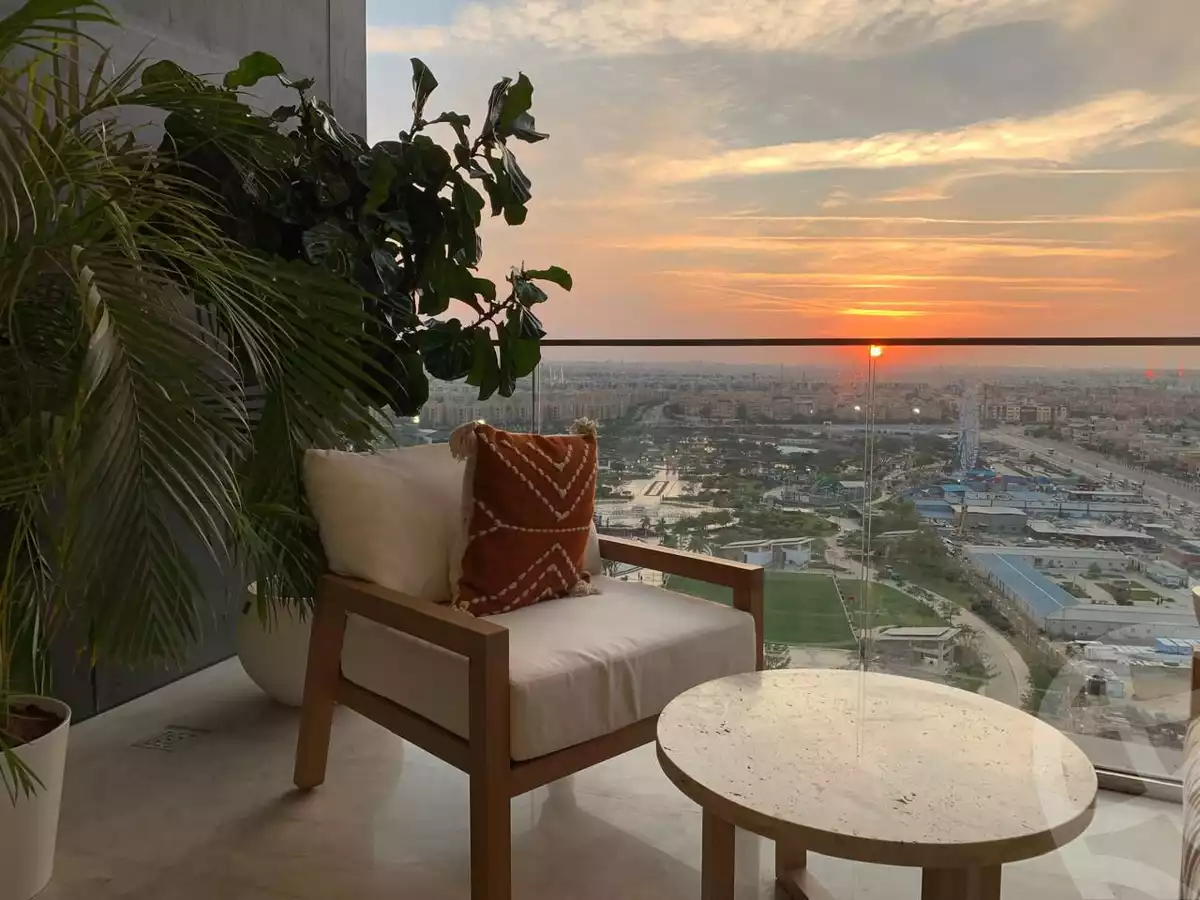 https://aqarmap.com.eg/ar/listing/5903367-for-sale-cairo-el-sheikh-zayed-city-compounds-zyd-wr-llttwyr-z-tower