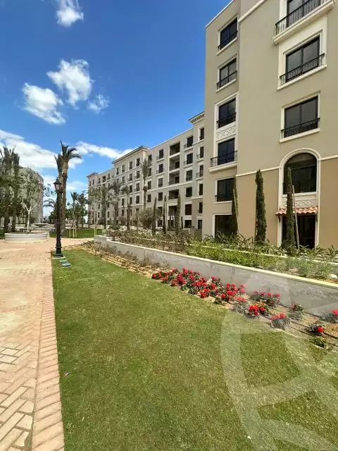 https://aqarmap.com.eg/en/listing/5904321-for-sale-cairo-el-sheikh-zayed-city-compounds-kmbwnd-fyldj-wyst-dr-llttwyr