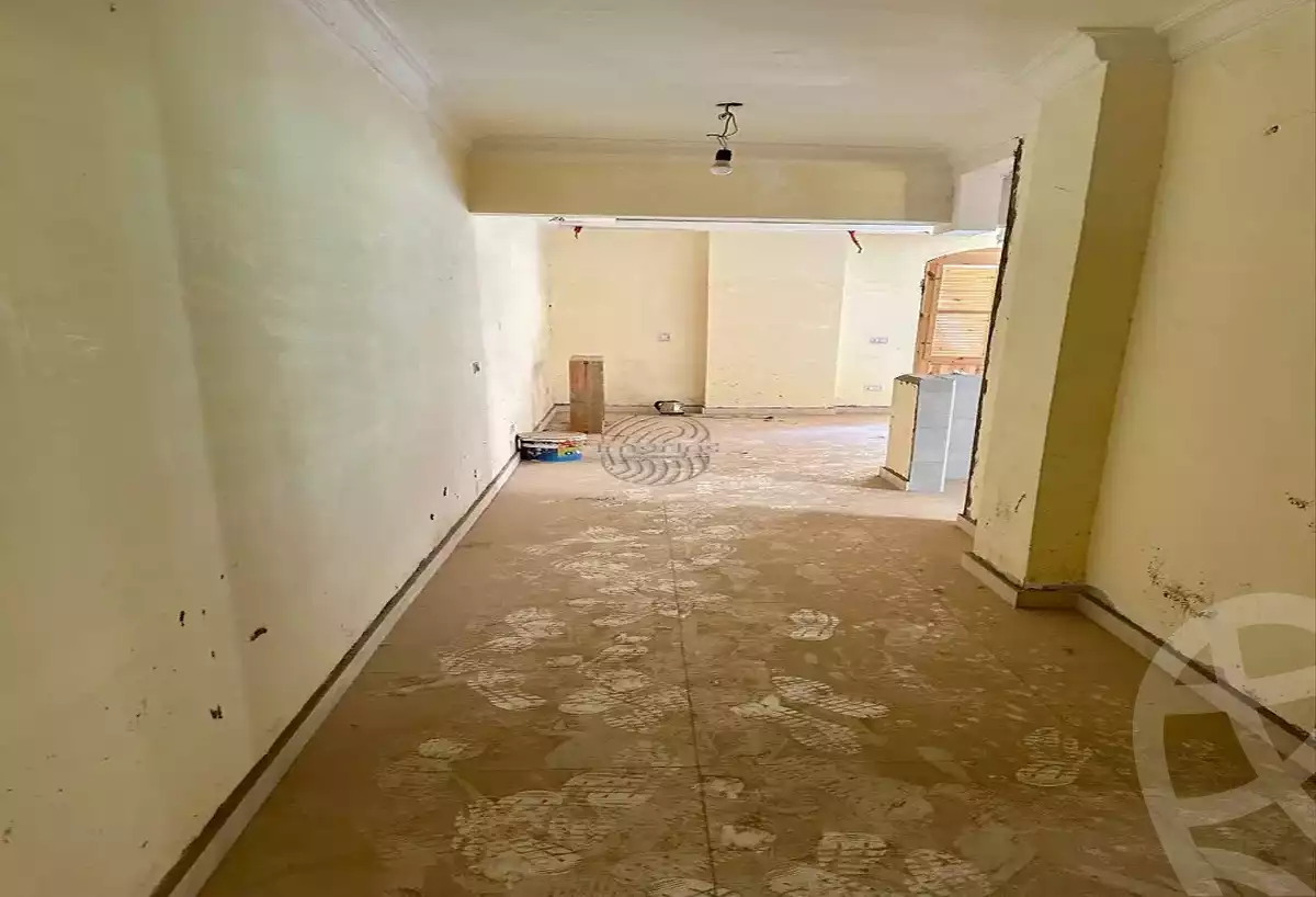 https://aqarmap.com.eg/ar/listing/5906513-for-sale-cairo-6th-of-october-el-ahyaa-neighborhood-2nd-divided-from-al-kafrawei-st