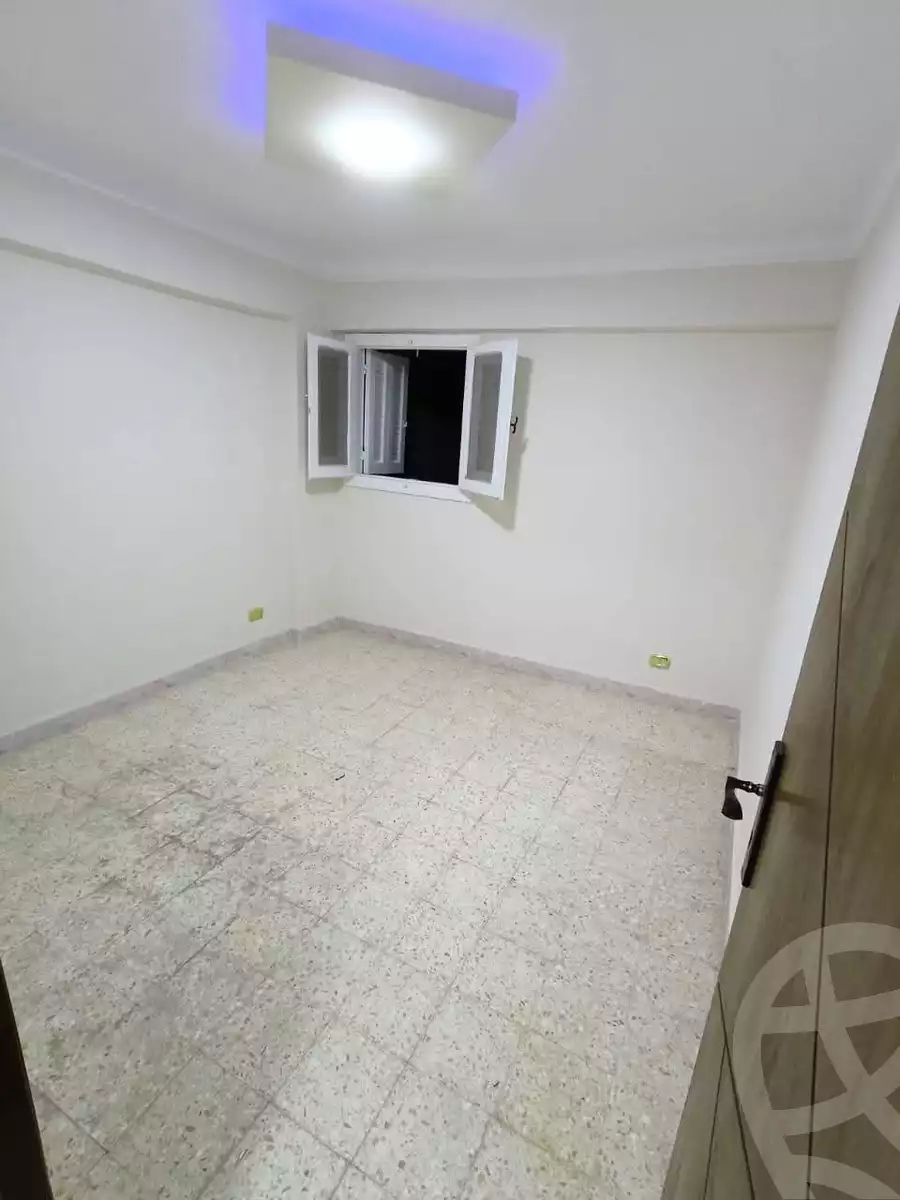https://aqarmap.com.eg/en/listing/5906615-for-sale-alexandria-l-jmy-el-hanouvel-gabir-hafez-st
