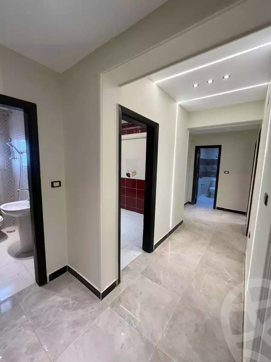 https://aqarmap.com.eg/en/listing/5907904-for-rent-cairo-new-cairo-first-settlement-neighbourhood-5-el-shaheed-islam-raafat-st