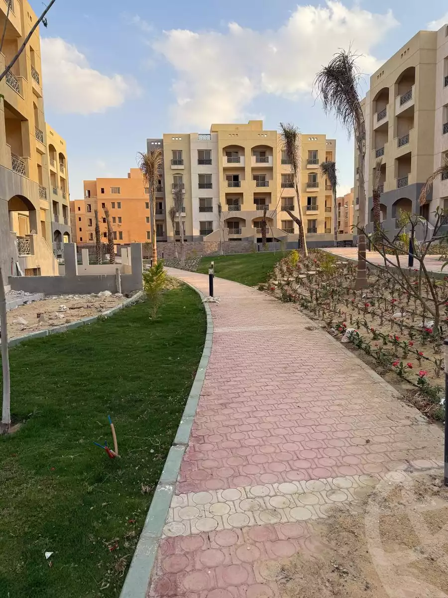https://aqarmap.com.eg/en/listing/5909910-for-sale-cairo-new-cairo-compounds-paradise