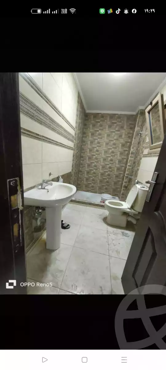 https://aqarmap.com.eg/en/listing/5912317-for-sale-cairo-helwan-helwan-el-sharkeya-el-maraghi-st