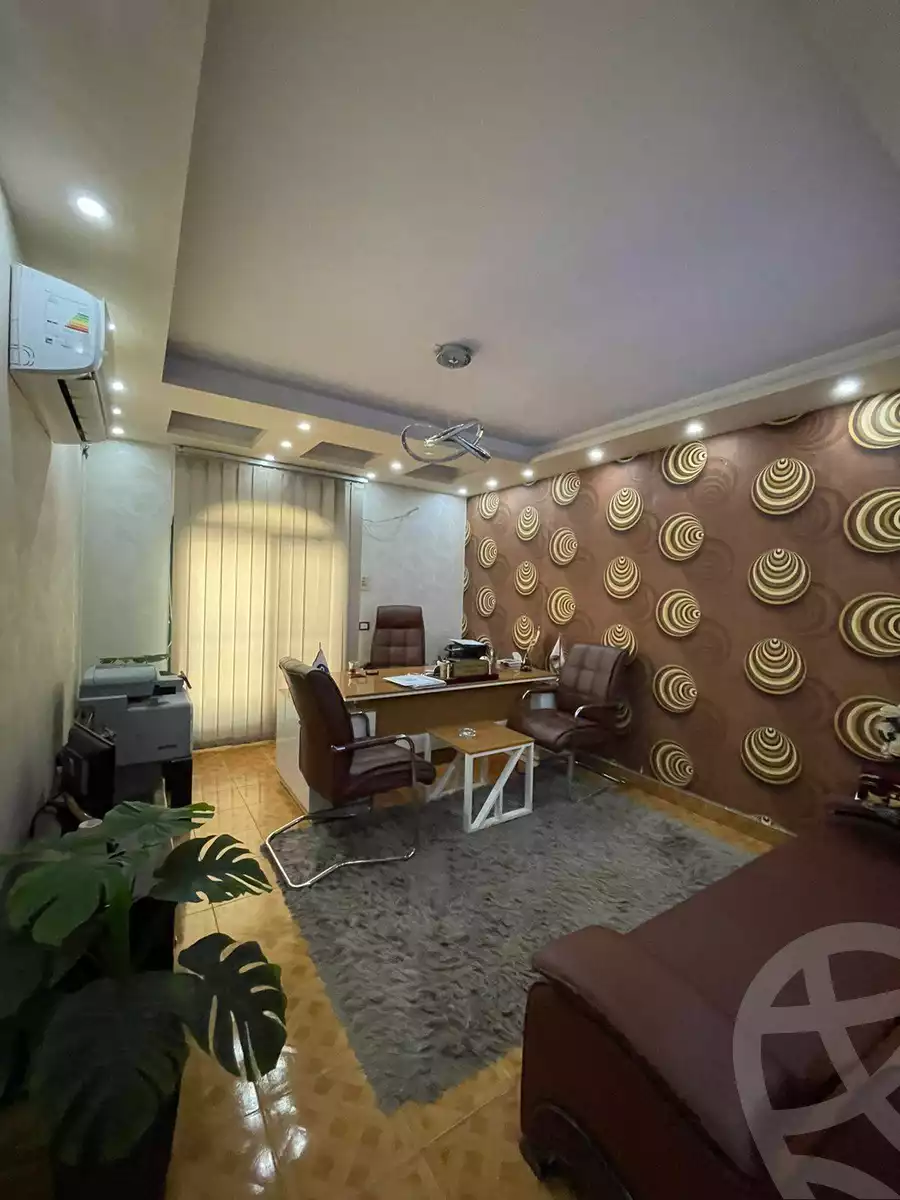 https://aqarmap.com.eg/ar/listing/5921771-for-sale-cairo-helwan-helwan-el-sharkeya-abd-el-rahman-pasha-st
