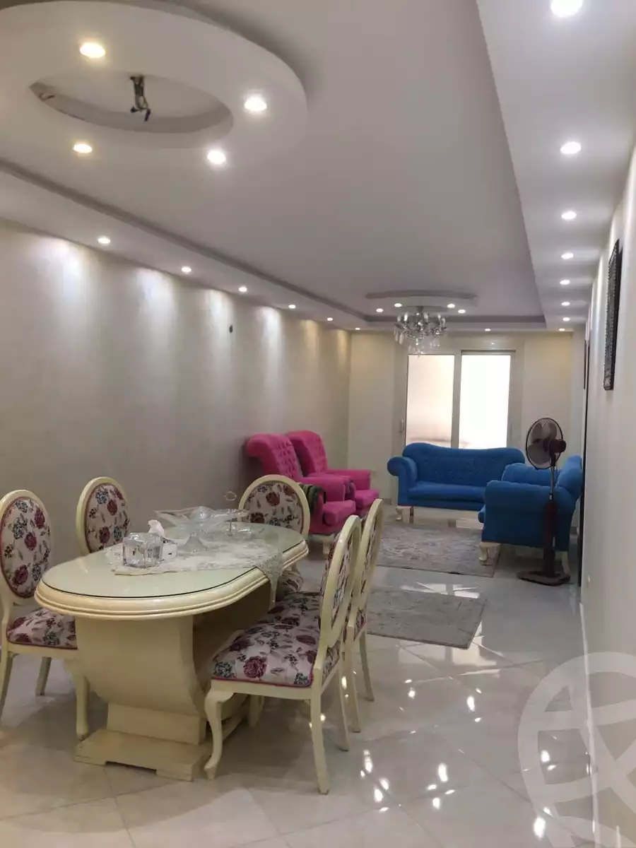 https://aqarmap.com.eg/en/listing/5922046-for-sale-cairo-helwan-hadayek-helwan-el-eshrein-st
