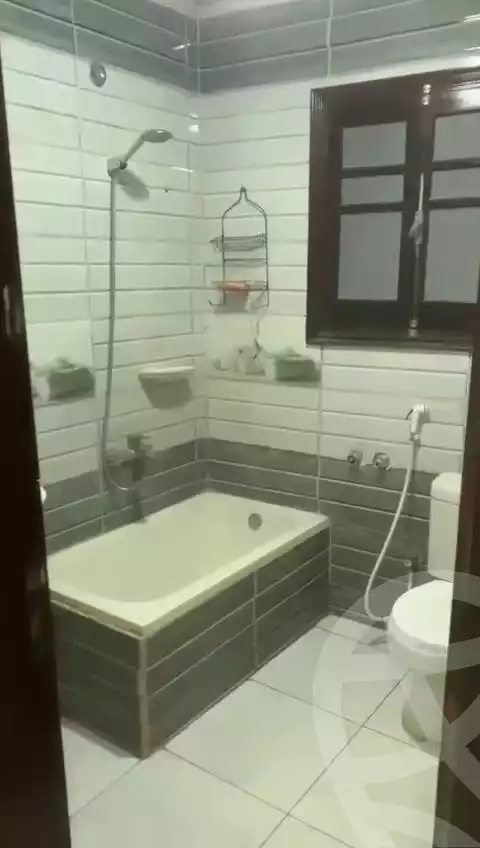 https://aqarmap.com.eg/ar/listing/5922384-for-rent-cairo-faisal-kafr-tohormos-el-shaheed-ahmed-hamdy-st