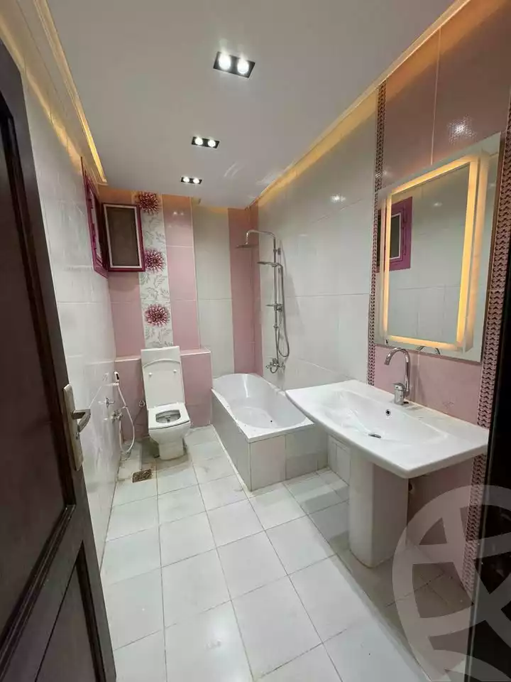 https://aqarmap.com.eg/ar/listing/5923774-for-sale-cairo-hadayek-el-ahram-area-f