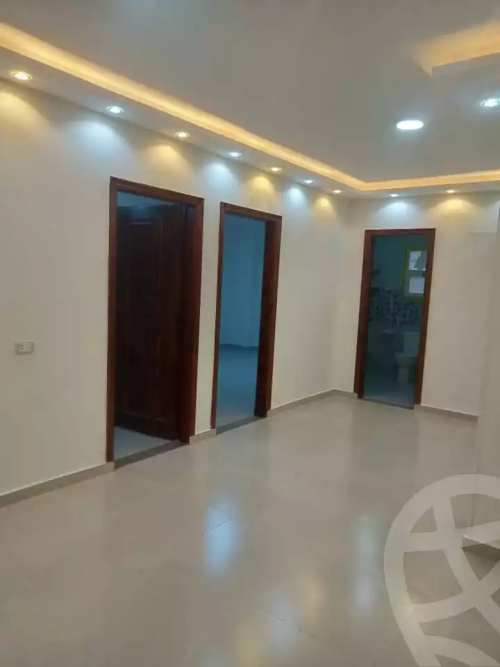 https://aqarmap.com.eg/ar/listing/5923843-for-rent-cairo-mokattam-lhdb-l-ly-shareaa-9