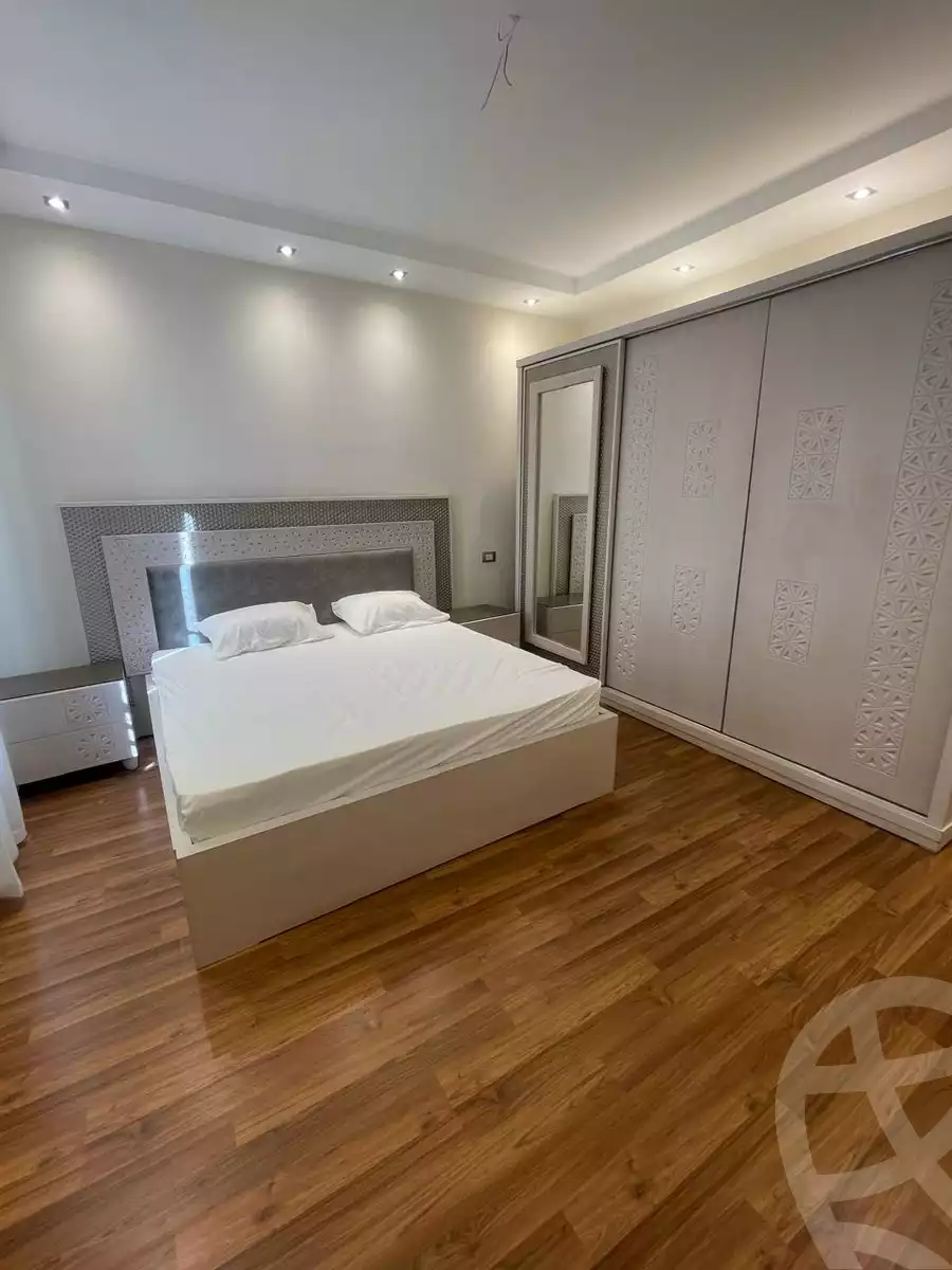 https://aqarmap.com.eg/en/listing/5923948-for-rent-cairo-6th-of-october-compounds-palm-parks