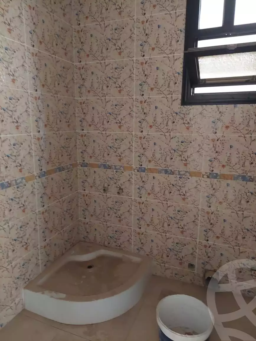https://aqarmap.com.eg/ar/listing/5924111-for-sale-ain-elsokhna-mdyn-ljll-ljdyd-byl-fyntw