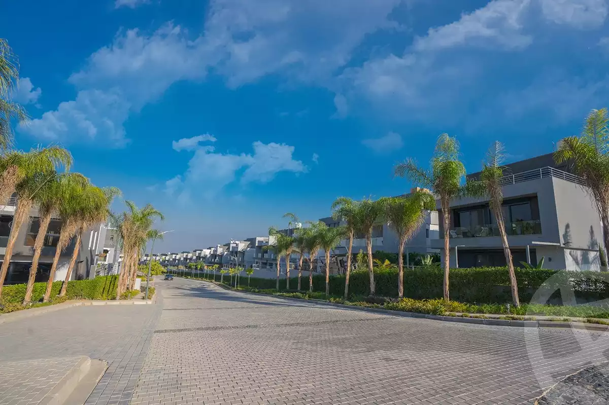https://aqarmap.com.eg/en/listing/5925431-for-sale-cairo-el-sheikh-zayed-city-compounds-el-patio-zahraa