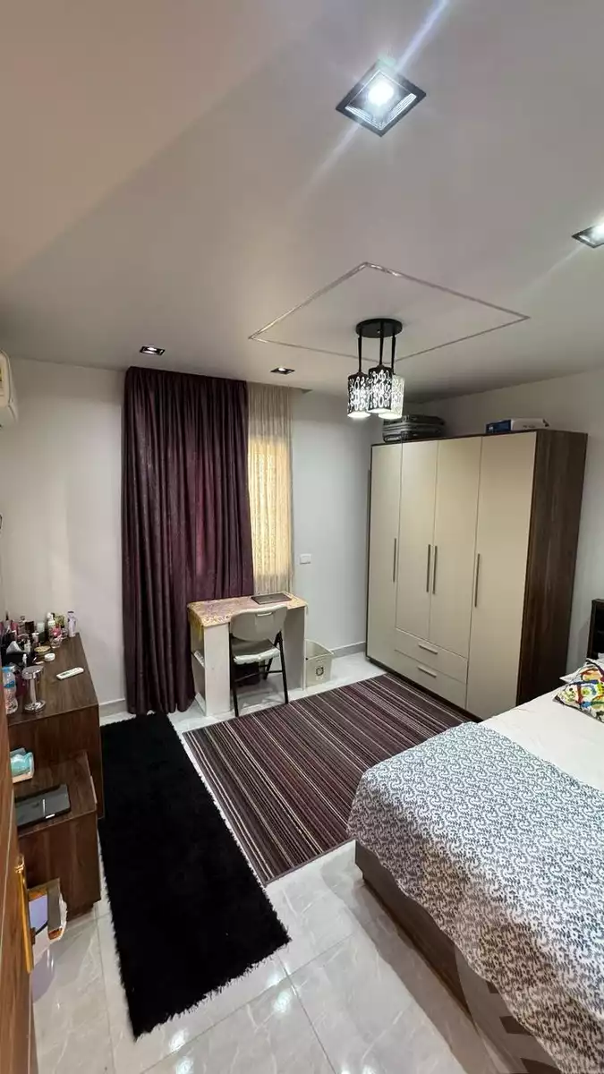 https://aqarmap.com.eg/en/listing/5925461-for-sale-cairo-el-sheikh-zayed-city-el-hay-elsabeaa