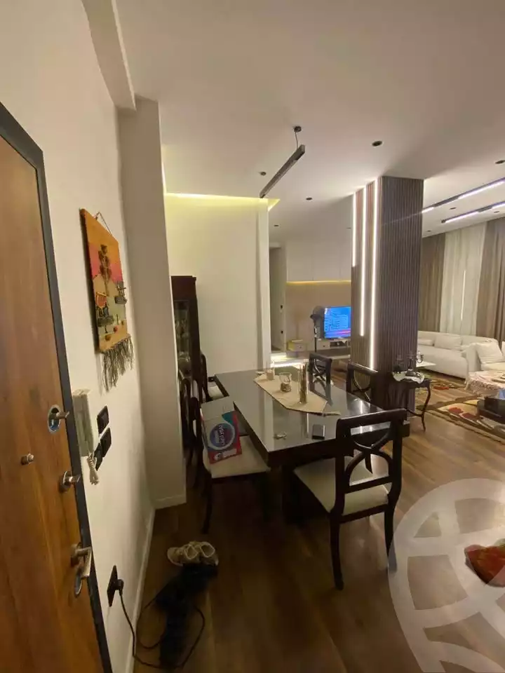 https://aqarmap.com.eg/ar/listing/5925968-for-sale-cairo-mokattam-lhdb-l-ly-shareaa-9