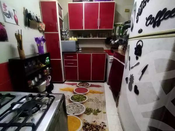 https://aqarmap.com.eg/ar/listing/5926262-for-sale-cairo-el-zawiya-el-hamra-algeria-st