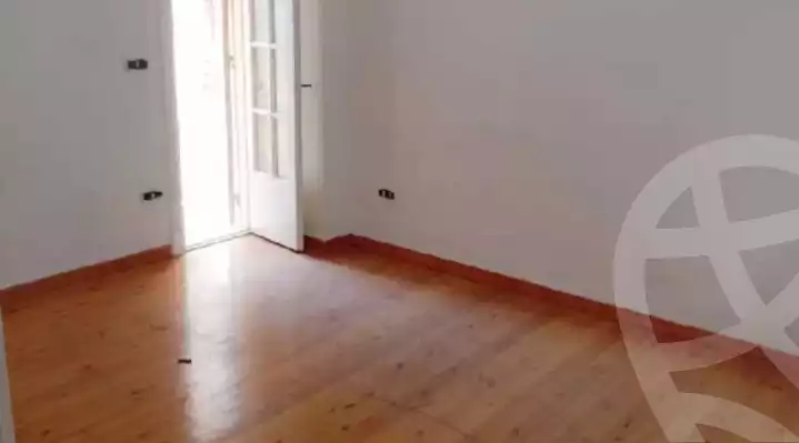 https://aqarmap.com.eg/ar/listing/5928460-for-sale-alexandria-zezenia