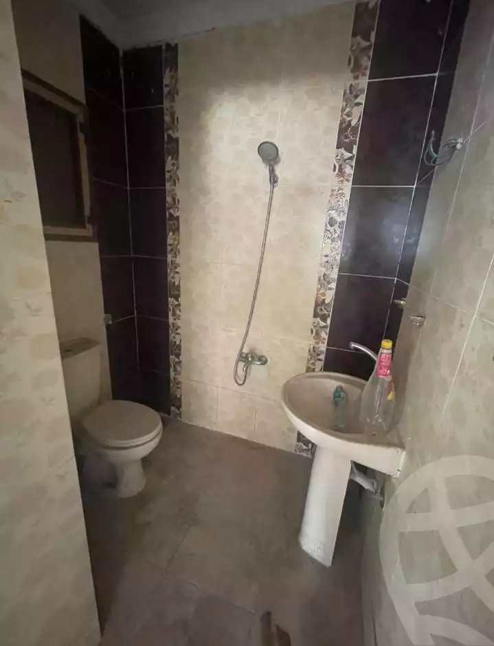 https://aqarmap.com.eg/en/listing/5930259-for-sale-alexandria-l-jmy-lbytsh-el-saleheen-mosque-st
