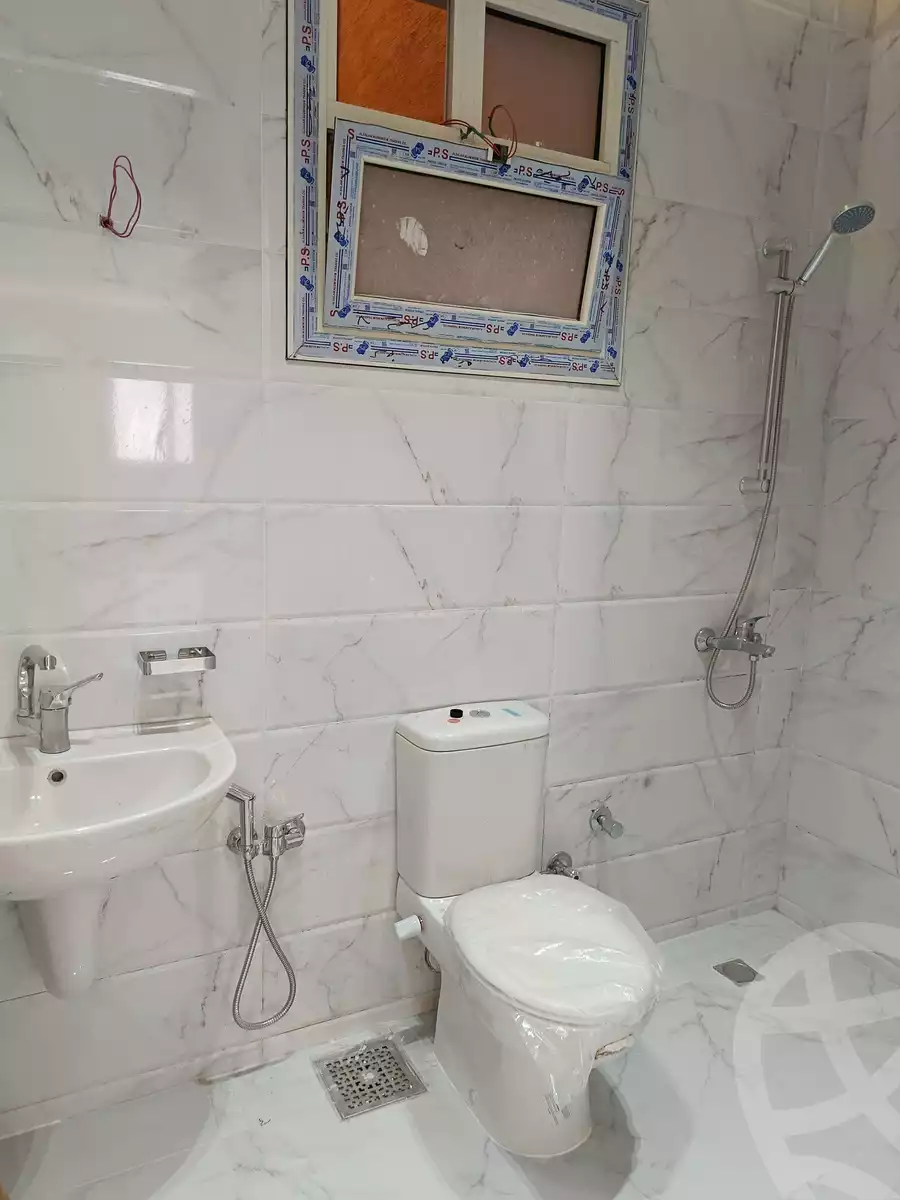 https://aqarmap.com.eg/ar/listing/5932946-for-rent-cairo-mokattam-lhdb-l-ly