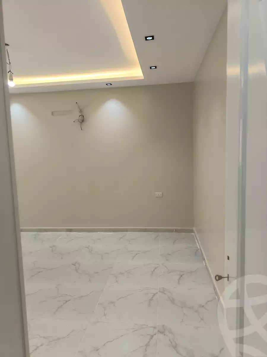 https://aqarmap.com.eg/ar/listing/5932946-for-rent-cairo-mokattam-lhdb-l-ly