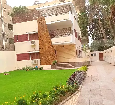 https://aqarmap.com.eg/ar/listing/5933413-for-rent-cairo-el-maadi-sarayat-el-maadi