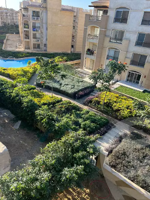 https://aqarmap.com.eg/en/listing/5934744-for-sale-cairo-new-cairo-compounds-stwn-ryzydns-by-ar-y-llttwyr