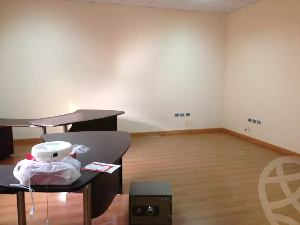https://aqarmap.com.eg/en/listing/5935121-for-sale-alexandria-cairo-alexandria-desert-road