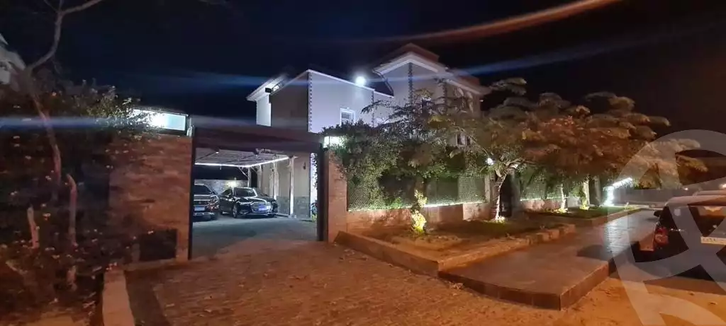 https://aqarmap.com.eg/en/listing/5936036-for-sale-cairo-el-sheikh-zayed-city-alex-cairo-desert-road-kmbwnd-fy-tryq-skndry-lshrwy
