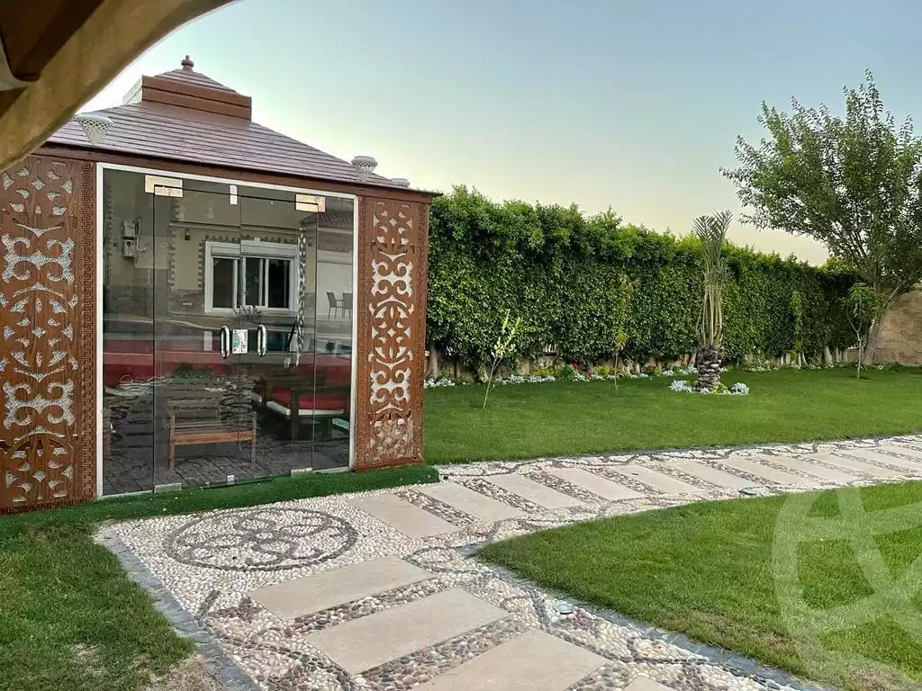 https://aqarmap.com.eg/en/listing/5936036-for-sale-cairo-el-sheikh-zayed-city-alex-cairo-desert-road-kmbwnd-fy-tryq-skndry-lshrwy