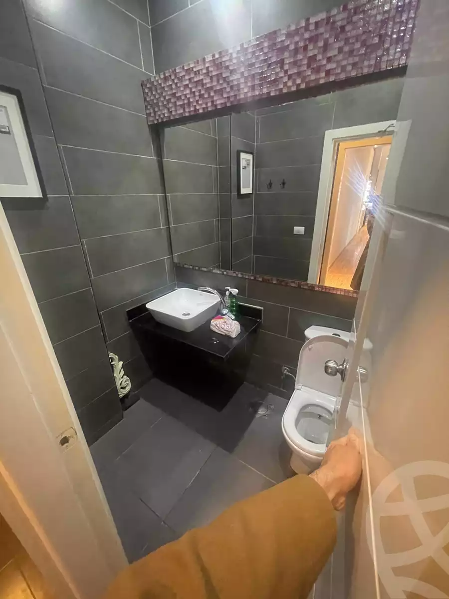 https://aqarmap.com.eg/en/listing/5936660-for-sale-cairo-el-sheikh-zayed-city-compounds-beverly-hills