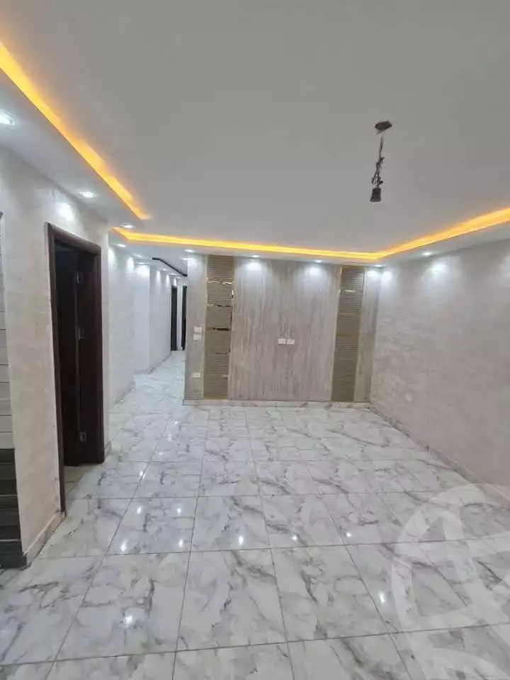 https://aqarmap.com.eg/en/listing/5938266-for-sale-cairo-mokattam-lhdb-l-ly-shareaa-9