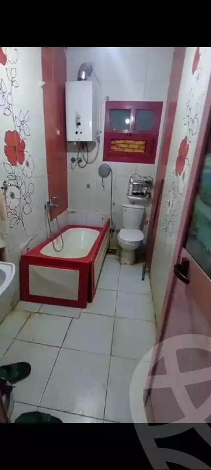 https://aqarmap.com.eg/en/listing/5939040-for-sale-qalyubia-shubra-el-khaima-shubra-el-khaima-city-teraat-el-shabouri-st