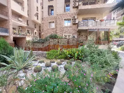 https://aqarmap.com.eg/en/listing/5939588-for-sale-cairo-mokattam-el-hadabah-el-wosta-compounds-florenta