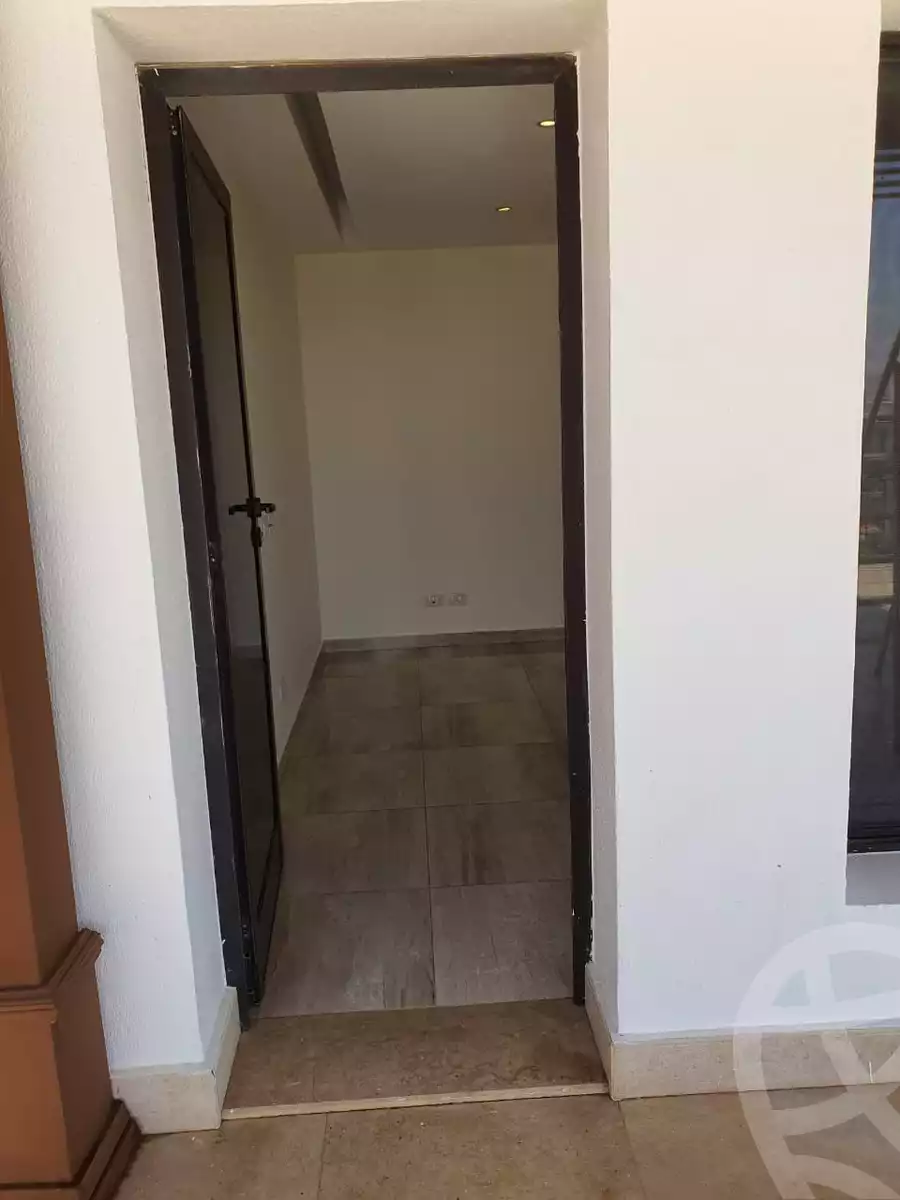 https://aqarmap.com.eg/en/listing/5940071-for-rent-cairo-el-sheikh-zayed-city-compounds-kmbwnd-wyst-twn-swdyk