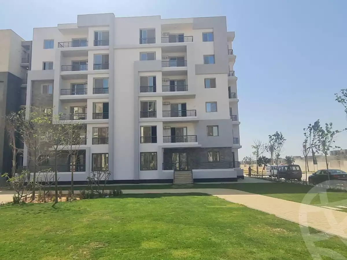 https://aqarmap.com.eg/en/listing/5941372-for-sale-cairo-el-sheikh-zayed-city-lshykh-zyd-ljdyd-west-view-residence-hdp