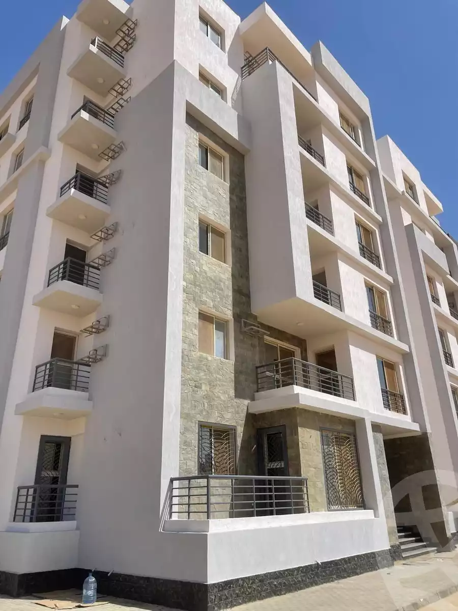 https://aqarmap.com.eg/en/listing/5941385-for-sale-cairo-el-sheikh-zayed-city-lshykh-zyd-ljdyd-west-view-residence-hdp