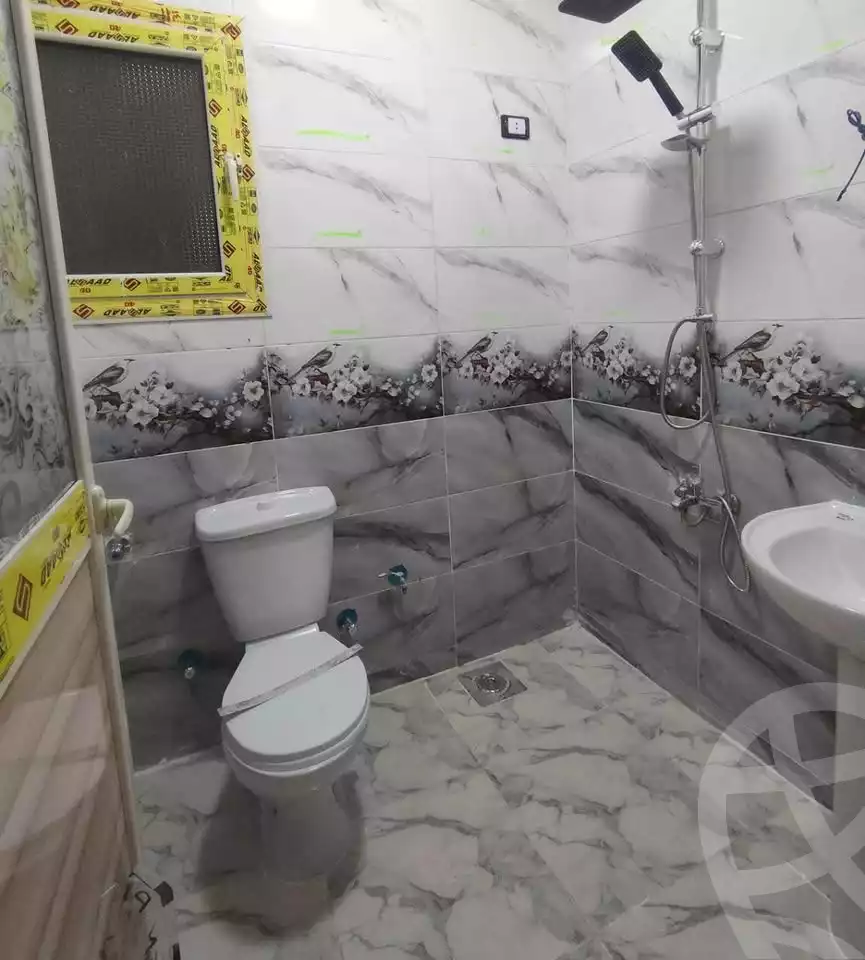 https://aqarmap.com.eg/en/listing/5942132-for-sale-qalyubia-shubra-el-khaima-om-bayoumi