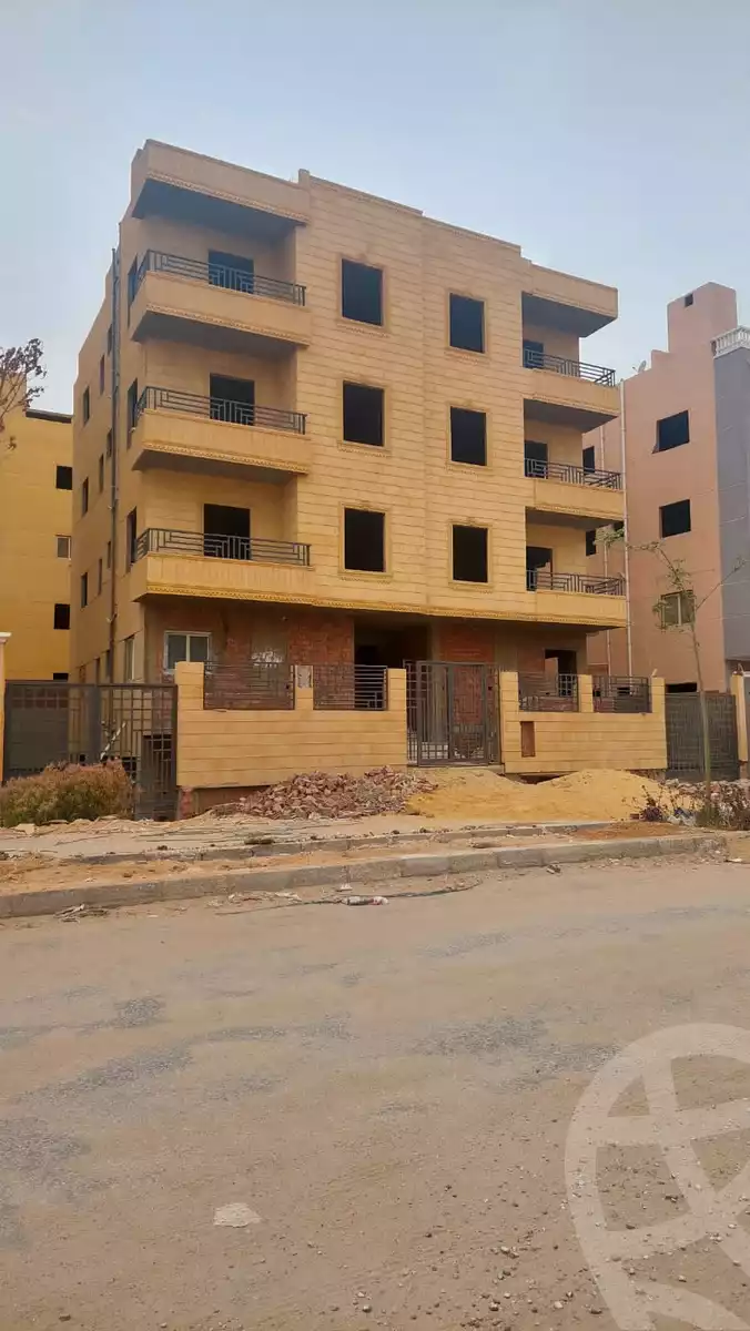 https://aqarmap.com.eg/en/listing/5944214-for-sale-cairo-6th-of-october-hadaeq-october-lmntq-lsyhy