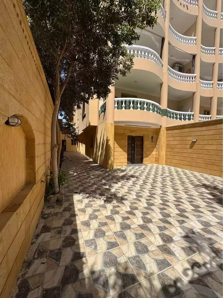 https://aqarmap.com.eg/en/listing/5946097-for-sale-cairo-hadayek-el-ahram-mntq-z