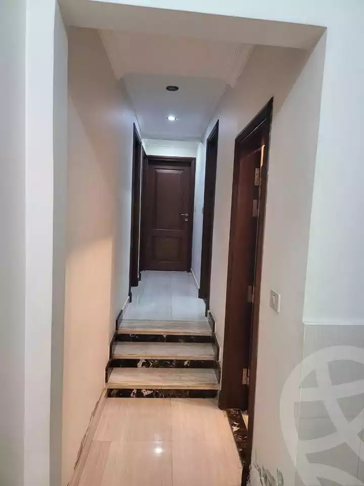 https://aqarmap.com.eg/ar/listing/5948158-for-sale-cairo-mokattam-lhdb-l-ly-shareaa-9