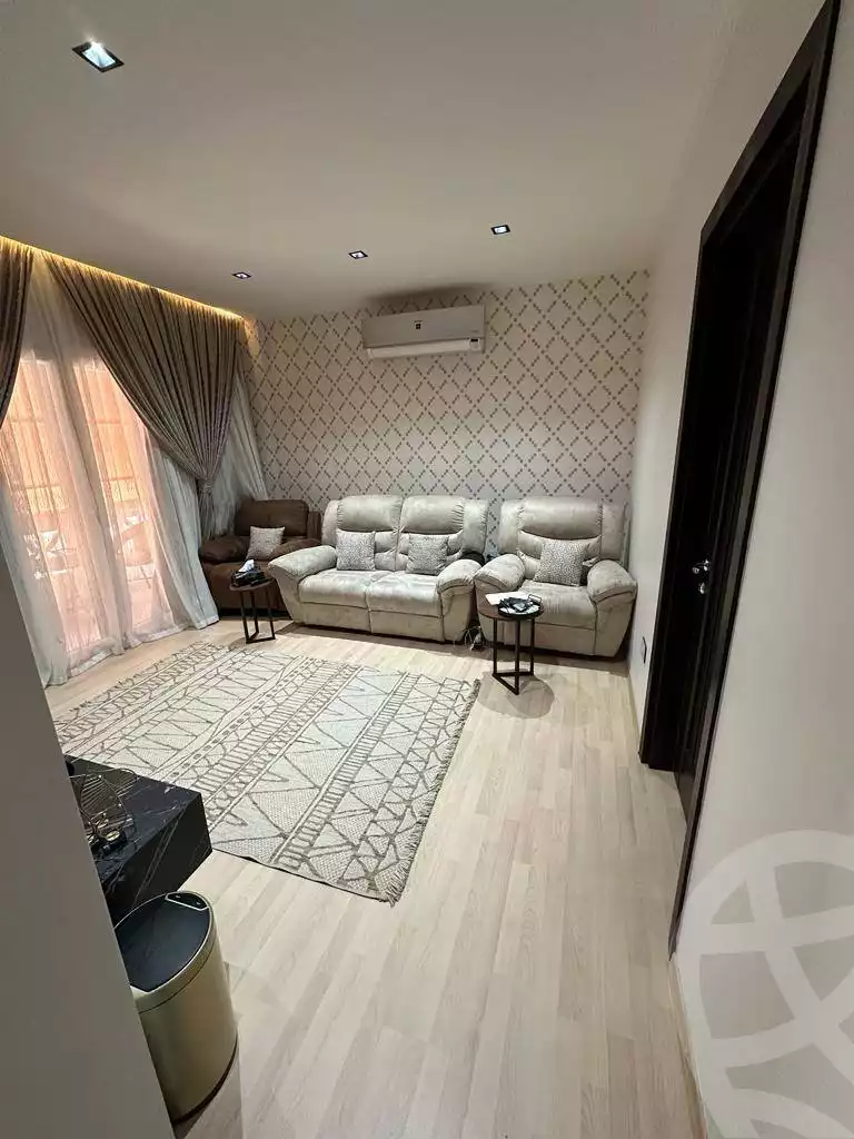 https://aqarmap.com.eg/en/listing/5952555-for-sale-cairo-mokattam-compounds
