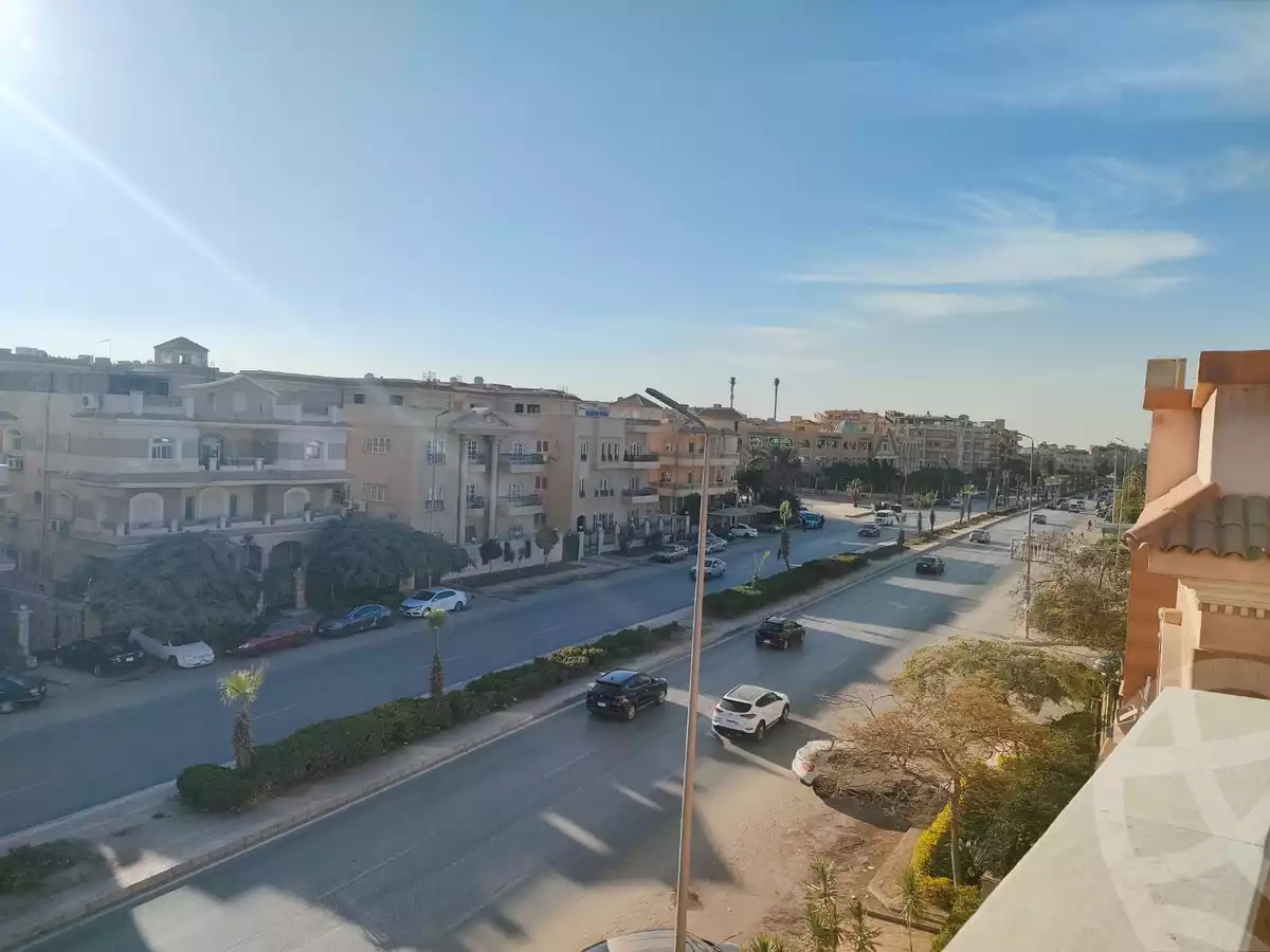 https://aqarmap.com.eg/en/listing/5953802-for-sale-cairo-new-cairo-el-ahyaa-first-neighborhood-street-1