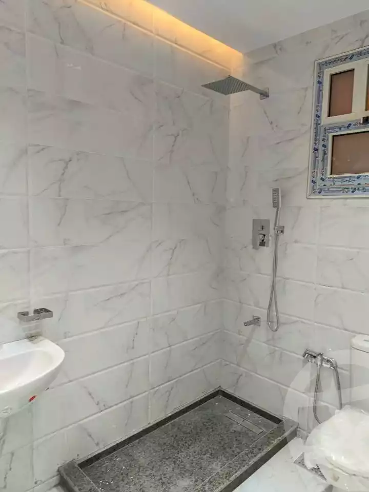 https://aqarmap.com.eg/ar/listing/5954453-for-rent-cairo-mokattam-lhdb-l-ly
