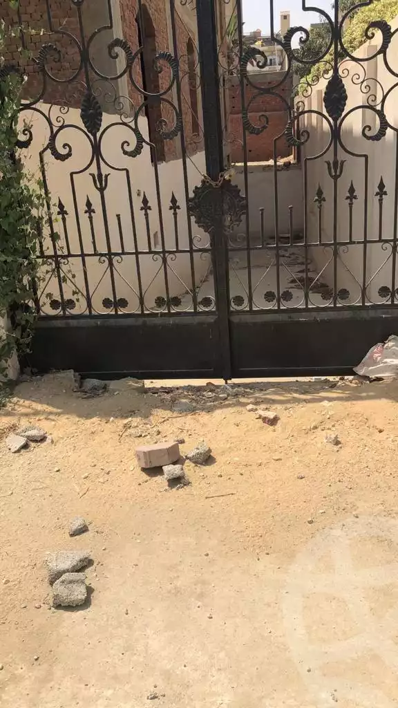 https://aqarmap.com.eg/en/listing/5955369-for-sale-cairo-new-cairo-ganob-el-akadamiya-south-academy-a-zaid-ebn-haretha-st