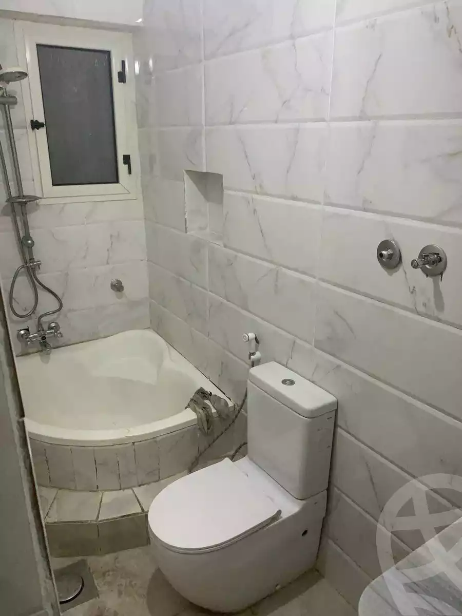 https://aqarmap.com.eg/en/listing/5955970-for-sale-alexandria-rs-ltyn