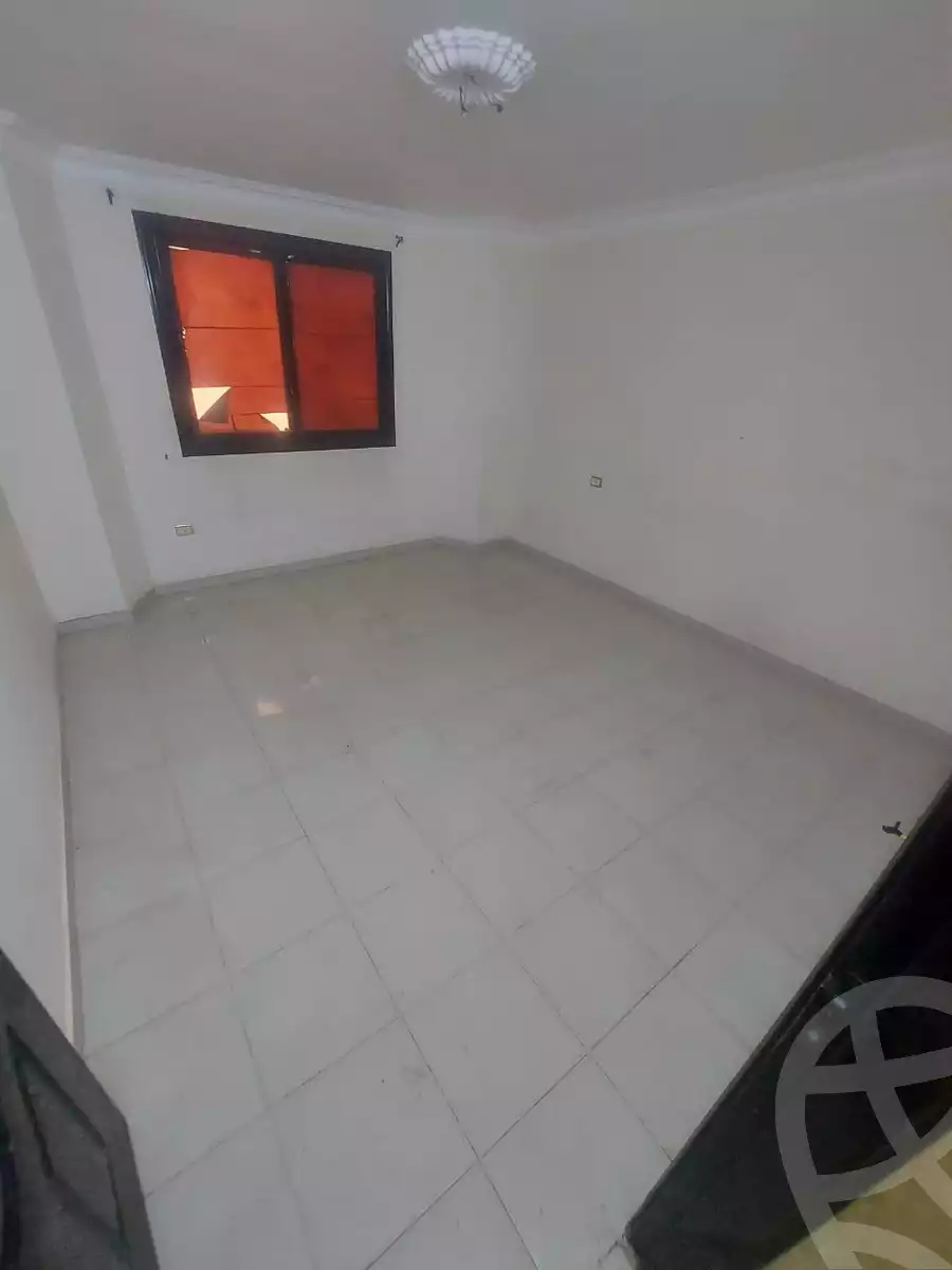 https://aqarmap.com.eg/en/listing/5956139-for-sale-cairo-helwan-helwan-el-sharkeya-mostafa-safwat-st