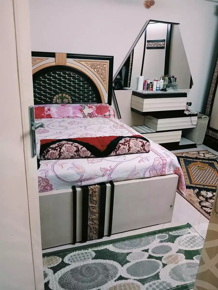 https://aqarmap.com.eg/ar/listing/5956505-for-sale-qalyubia-shubra-el-khaima-el-shareaa-el-gadid-st