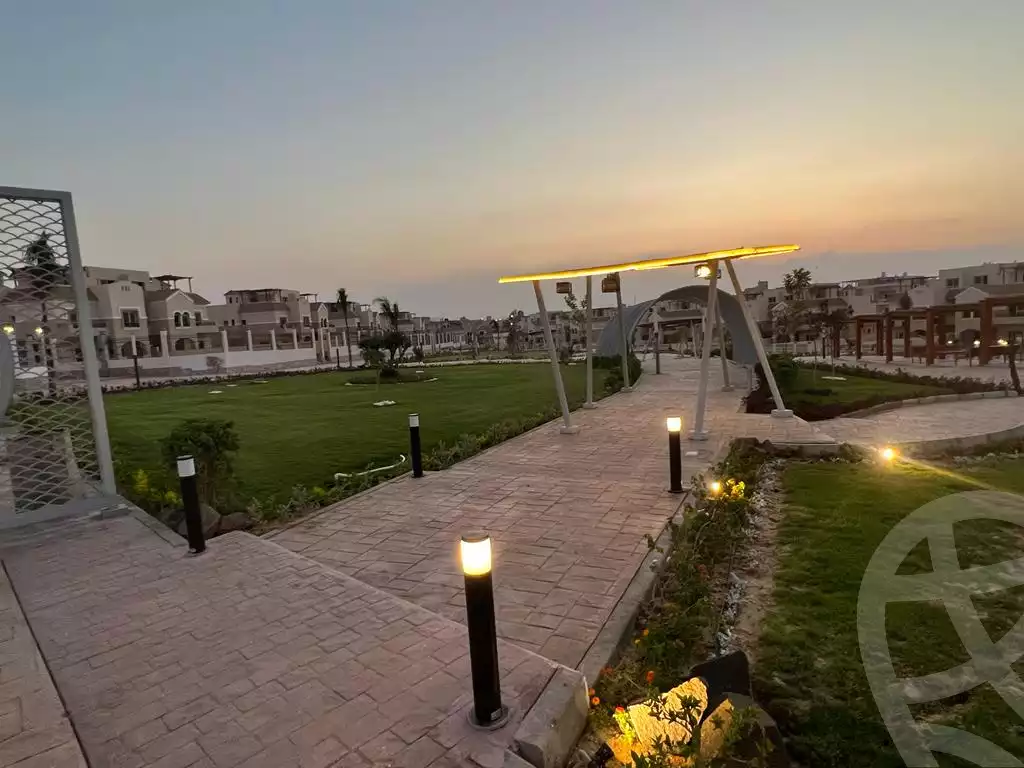 https://aqarmap.com.eg/en/listing/5970375-for-sale-cairo-el-sheikh-zayed-city-compounds-el-khamayel