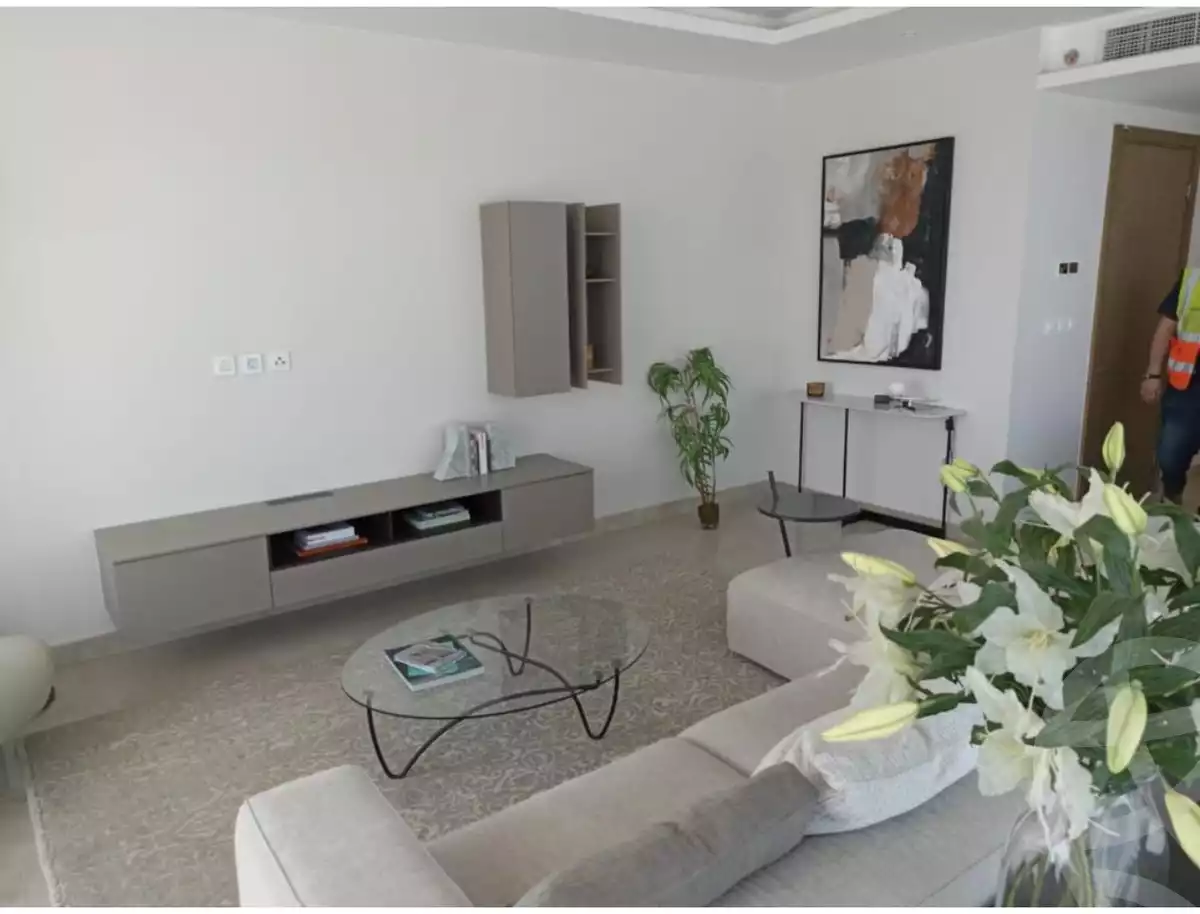 https://aqarmap.com.eg/en/listing/5971082-for-sale-cairo-el-sheikh-zayed-city-compounds-zyd-wr-llttwyr-park-towers-zed-el-sheikh-zayed-compound
