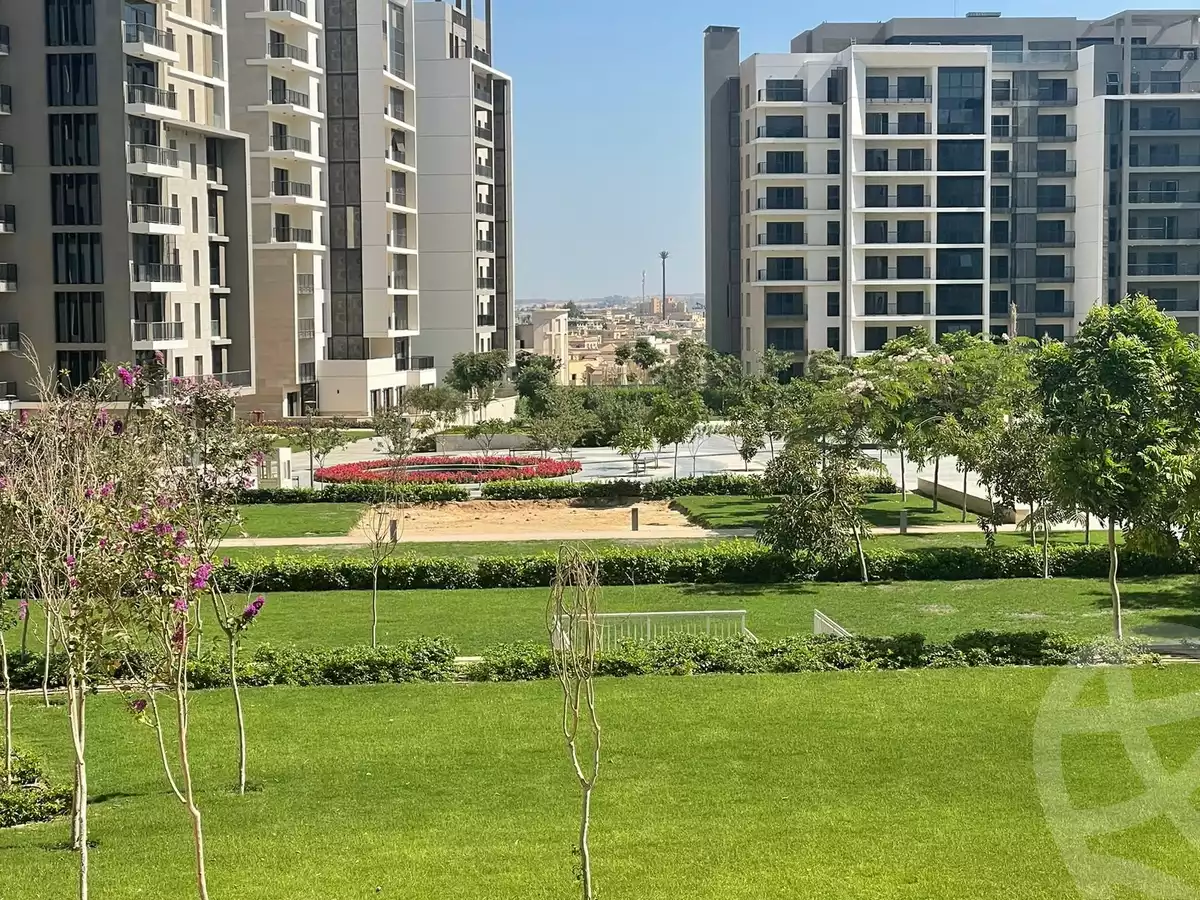 https://aqarmap.com.eg/en/listing/5971082-for-sale-cairo-el-sheikh-zayed-city-compounds-zyd-wr-llttwyr-park-towers-zed-el-sheikh-zayed-compound