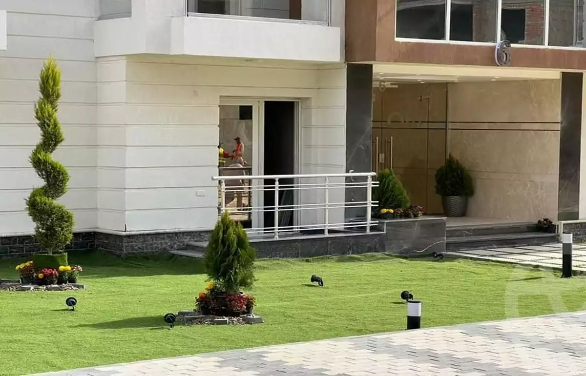 https://aqarmap.com.eg/en/listing/6087067-for-sale-cairo-new-administrative-capital-r7-oia
