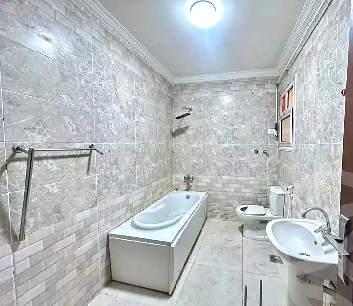 https://aqarmap.com.eg/en/listing/5972300-for-sale-cairo-mokattam-el-hadabah-el-wosta-el-mantaqa-el-olaa